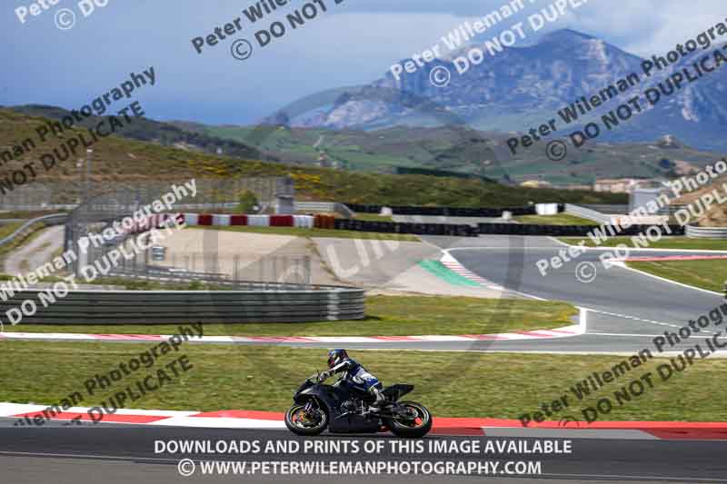 cadwell no limits trackday;cadwell park;cadwell park photographs;cadwell trackday photographs;enduro digital images;event digital images;eventdigitalimages;navarra;no limits trackdays;peter wileman photography;racing digital images;trackday digital images;trackday photos